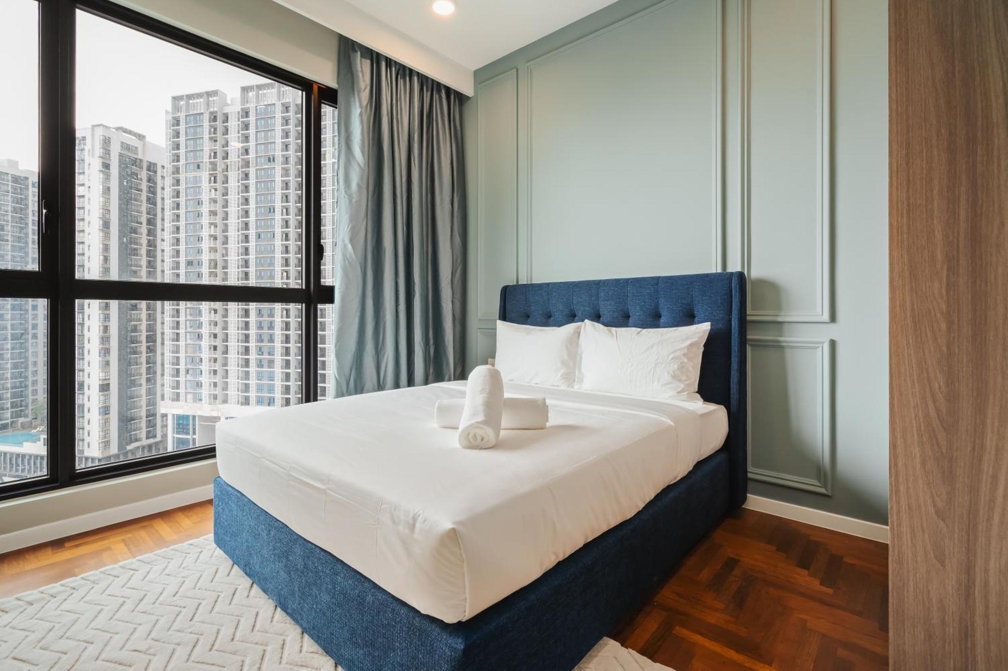 Designer 3br 10mins To Midvalley Apartment *